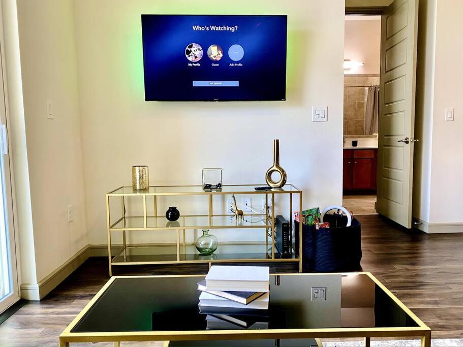 יוסטון Luxury Apartment With King Bed And Pool And Free Parking 4 מראה חיצוני תמונה