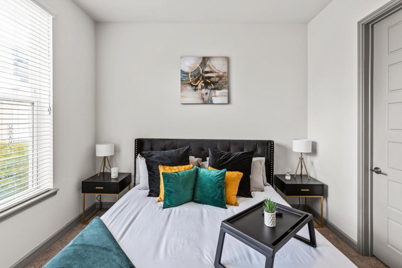 יוסטון Luxury Apartment With King Bed And Pool And Free Parking 4 מראה חיצוני תמונה